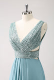 Vestido largo de dama de honor de gasa con escote en V gris verde con lentejuelas en V