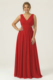 Vestido de dama de honor de chiffon azul polvoriento con escote en V y largo vestido de dama de honor de talla grande con encaje en la espalda