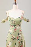 Vestido de invitada de boda floral con correas de espagueti verde de una línea con abertura