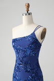 Vestido de cóctel de lentejuelas de un hombro azul real ajustado brillante con bordado