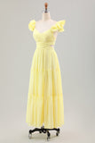 Vestido de invitada de boda con volantes plisados de color amarillo limón simple de una línea