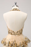Vestido de fiesta corto con lentejuelas espalda descubierta corte ancho y brillante