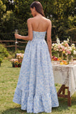 Vestido floral azul A-line sin tirantes alto y bajo