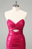 Vestido de cóctel corto con abertura en forma de cerradura y escote en forma de corazón fucsia