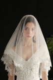 Elegante velo de novia de encaje floral blanco
