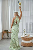 Vestido largo largo de dama de honor estampado de talla grande con halter, azul y corte