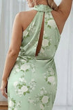 Vestido largo largo de dama de honor estampado de talla grande con halter, azul y corte