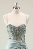 Vestido de graduación largo de tirantes de sirena verde polvoriento brillante con tirantes finos