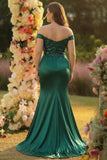 Vestido largo de satén de satén de talla grande de sirena verde oscuro con hombros descubiertos y abertura