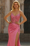 Vestido largo de graduación coral coral transparente de Serenas de lentejuelas con abertura