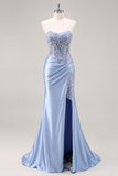 Vestido largo de graduación de talla grande de sirena sin tirantes verde oscuro con lentejuelas y abertura