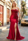 Vestido largo de graduación de talla grande de sirena sin tirantes verde oscuro con lentejuelas y abertura