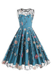 Elegante vestido midi sin mangas bordado floral color albaricoque