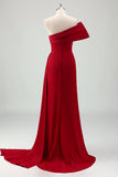 Vestido de dama de honor de satén plisado con un hombro al descubierto en rojo y abertura