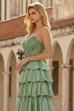 Vestido largo largo de graduación de la Princesa Vasca Verde con volantes y volantes