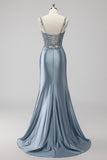 Vestido de fiesta largo de lentejuelas de sirena de satén con abertura