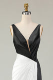 Vaina Vestido de Gala Largo Blanco y Negro con Escote en V Profundo