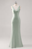 Vestido de dama de honor de satén con escote en V verde salvia