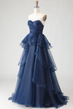 Vestido largo de graduación Princess azul marino sin tirantes y volantes en línea A