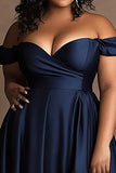 Vestido formal largo de satén azul marino con abertura