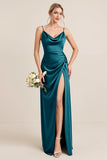 Vestido de dama de honor maxi de satén con abertura de oliva