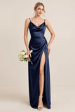 Vestido de dama de honor maxi de satén con abertura de oliva