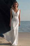 Vestido boho largo blanco de playa con escote en V fruncido