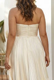 Vestido de invitado de boda plisado plisado y plisado de talla grande Champán