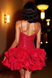 Vestido de regreso a casa con volantes en capas y líneas A rojo brillante