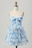 Vestido corto de regreso a casa sin tirantes de flores blancas azules de una línea con lazo
