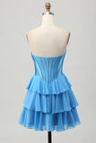 Corsé azul escalonado Una línea Vestido corto de regreso a casa sin tirantes