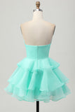 Lindo vestido corto de regreso a casa verde con corte sin tirantes de una línea