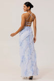 Vestido de invitada de boda estampado con volantes florales azules