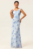 Vestido largo de invitada a la boda con cuello vuelto floral azul