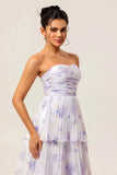Vestido de dama de honor plisado con capas florales lavanda sin tirantes