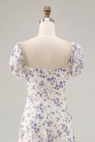 Vestido largo de invitada de boda con flores azules estampadas en línea A con abertura