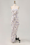 Vestido de dama de honor con volantes sin tirantes con vaina floral azul