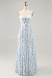 Vestido de invitada de boda con tirantes de espagueti florales estampados azules