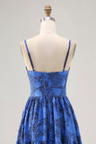 Vestido de invitada de boda con tirantes de espagueti azul de línea A floral