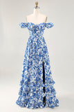 Vestido de invitada de boda azul con volantes estampado con hombros descubiertos y abertura