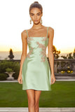 Vestido de cóctel corto de línea A verde salvia con apliques
