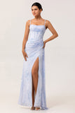 Vestido largo de dama de honor ajustado con tirantes de espagueti floral azul con abertura