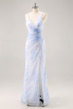 Vestido largo de dama de honor de gasa fruncida floral azul con abertura