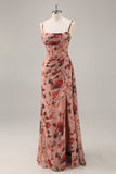 Vestido largo de dama de honor con corsé floral fruncido de rosa empolvado con abertura