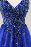 Vestido de fiesta largo con purpurina azul real con cuentas de una línea con abertura