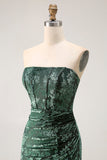 Vestido de dama de honor de terciopelo quemado con corsé sin tirantes burdeos con abertura