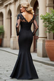 Vestido largo de sirena negra con cuello en V para la madre de la novia con apliques de encaje