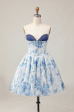 Vestido de regreso a casa con cuentas estampadas sin tirantes de flores azules blancas