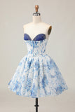 Vestido de regreso a casa con cuentas estampadas sin tirantes de flores azules blancas