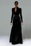 Vestido de fiesta de terciopelo negro de cuello alto con mangas largas y abertura